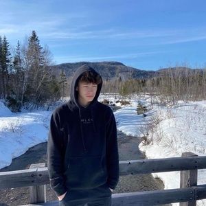 Meet your Posher, Jonathan